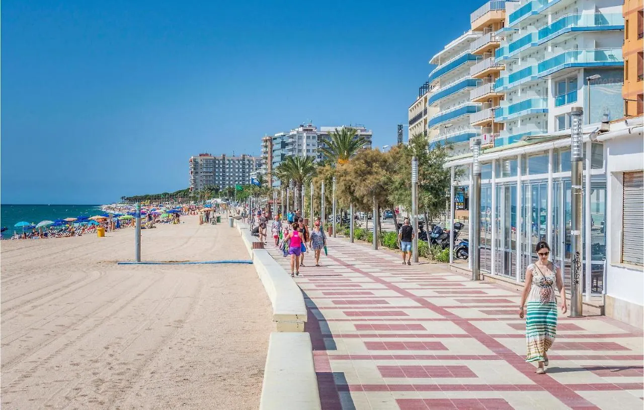 Nice Apartment In Blanes With Kitchen España
